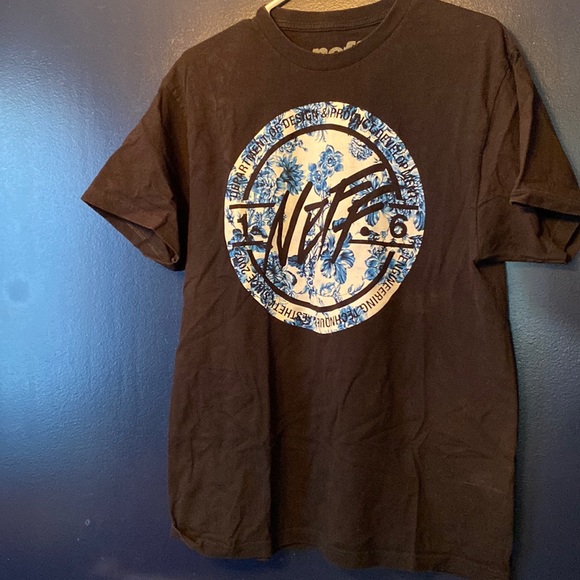 Neff Graphic Tee Size Large - Picture 1 of 4